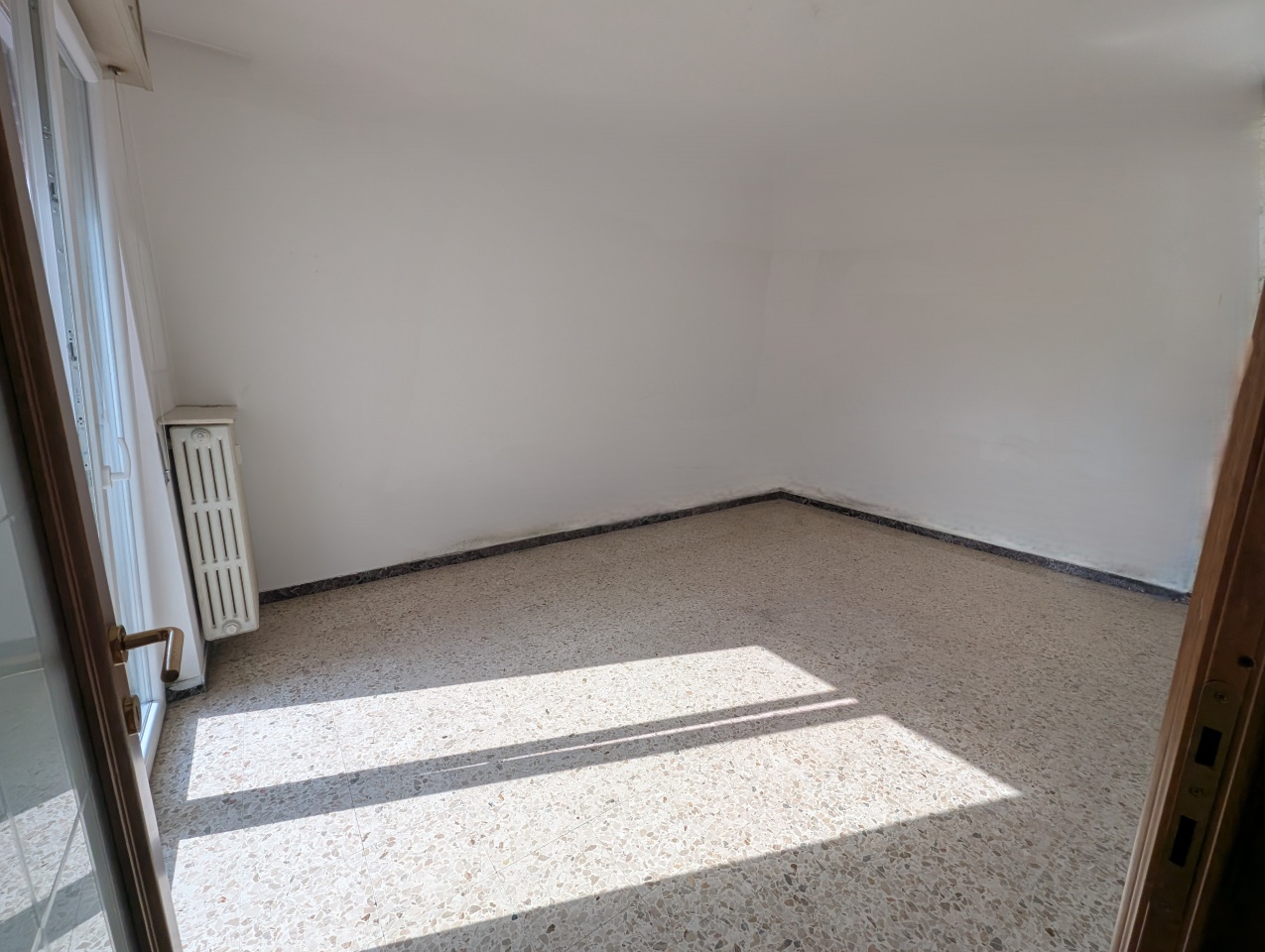 Trilocale con box doppio in via bruni, Stradella