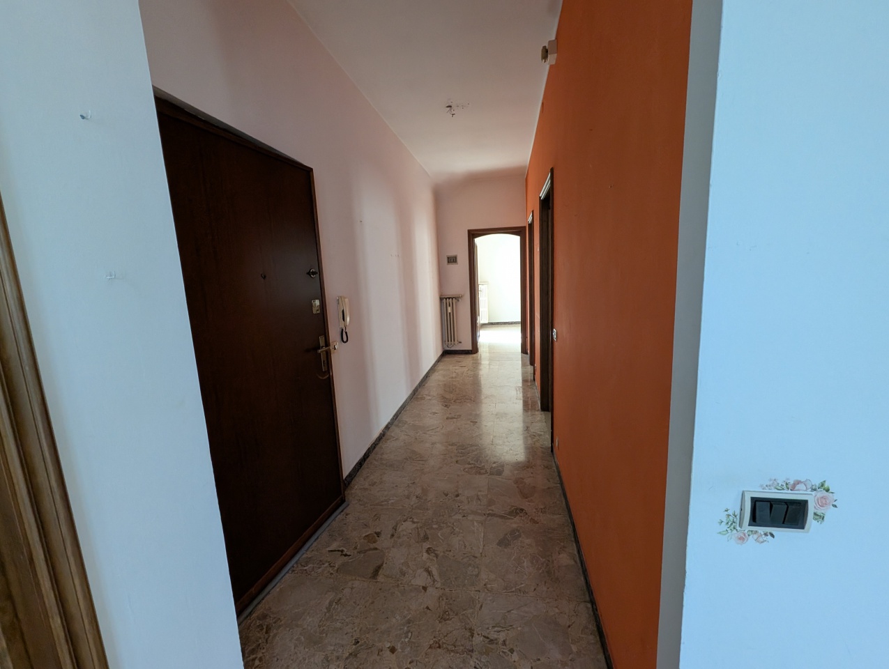 Trilocale con box doppio in via bruni, Stradella