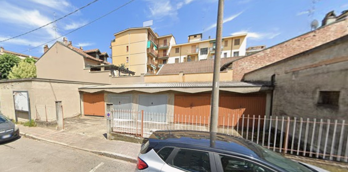 Box/Garage 18mq in affitto a Stradella