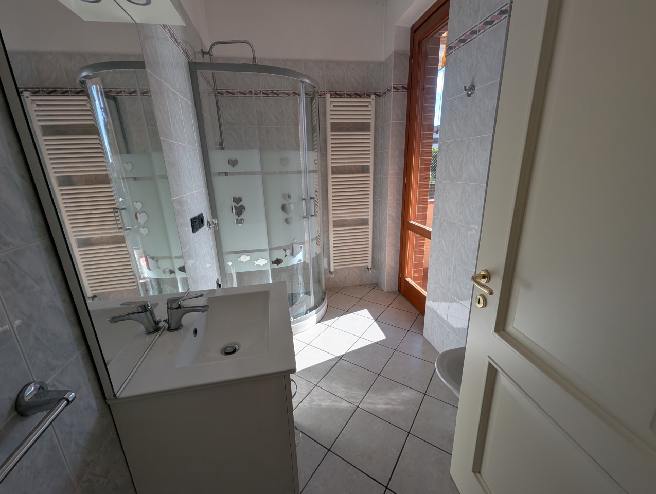Trilocale con giardino in via viorate, Broni
