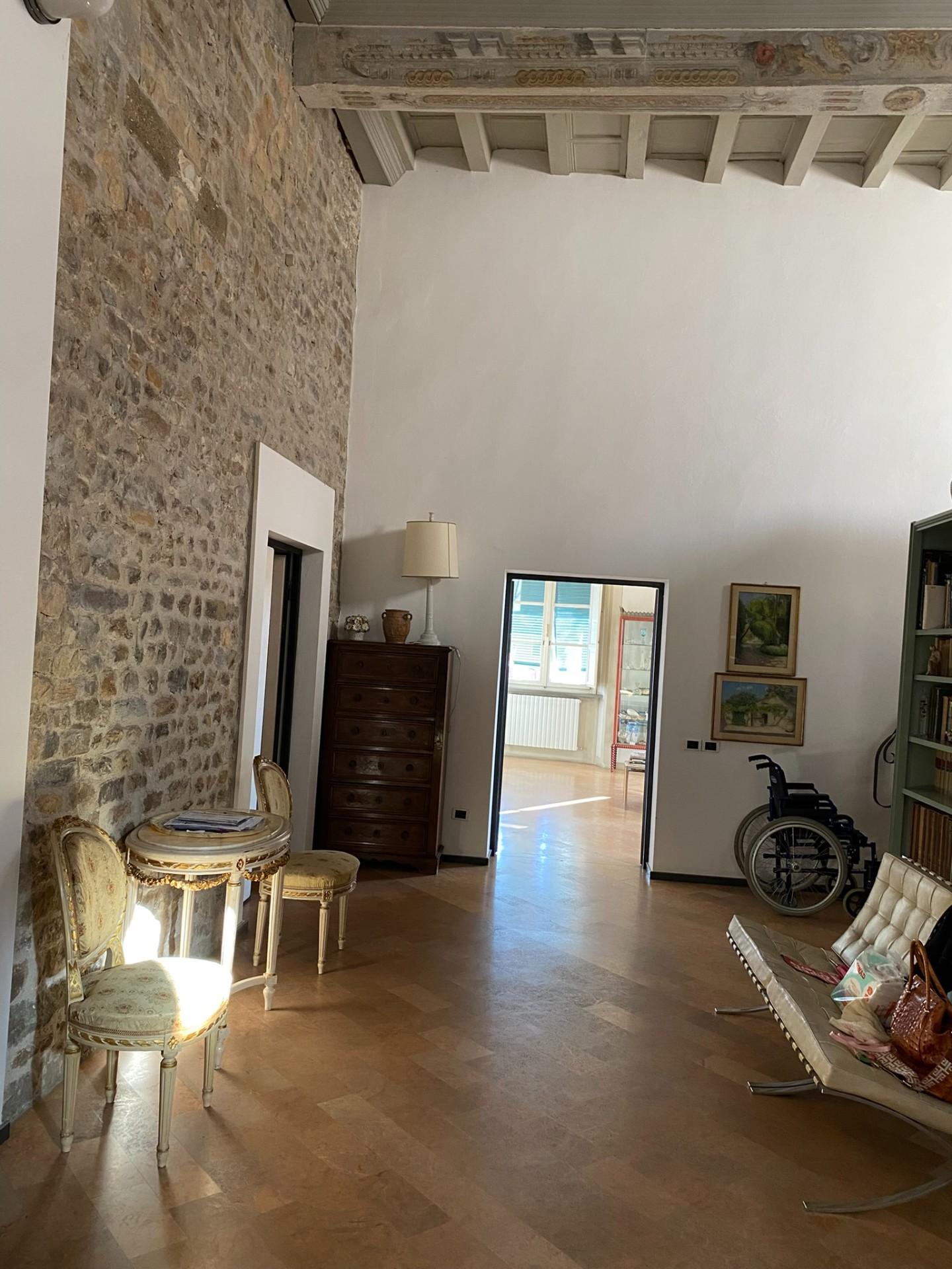 Appartamento arredato in affitto a Pisa