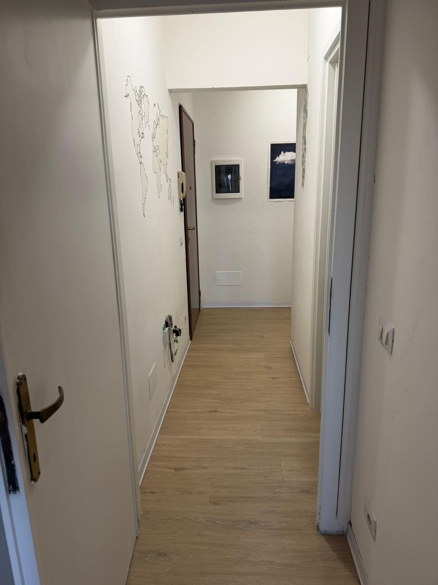 Trilocale arredato in affitto, Pisa landi