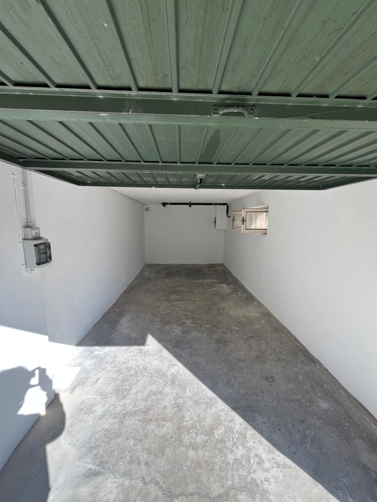 Box/Garage 18mq in vendita, Pisa san marco