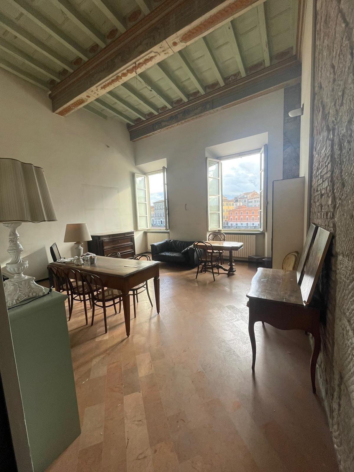 Appartamento arredato in affitto, Pisa lungarni