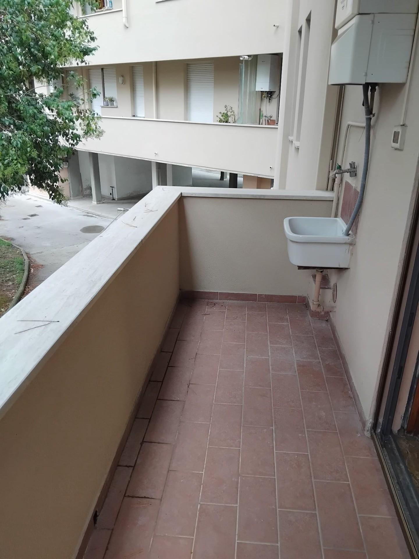 Stanza Singola nuova, Pisa porta a lucca