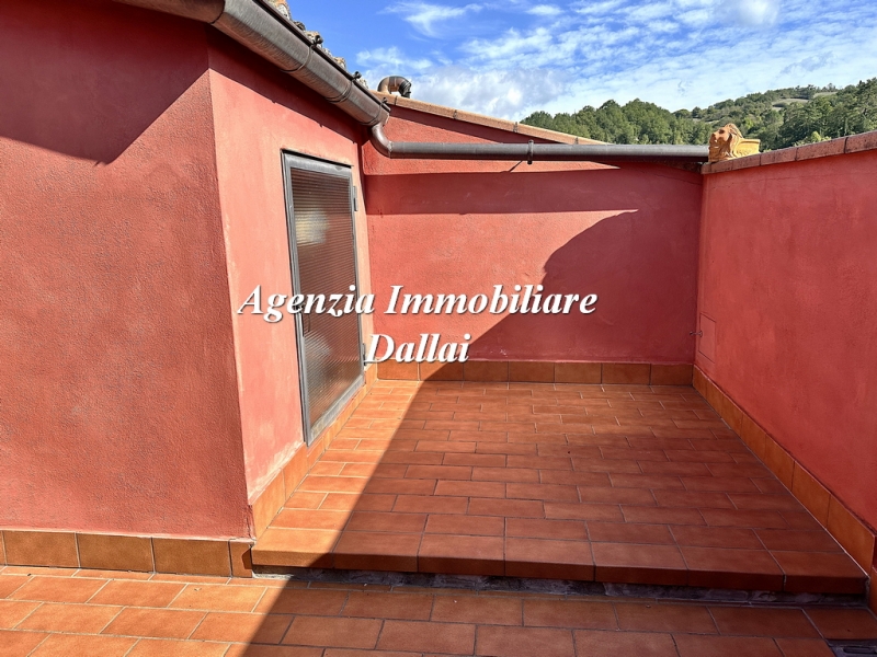Appartamento con terrazzo a Vaglia