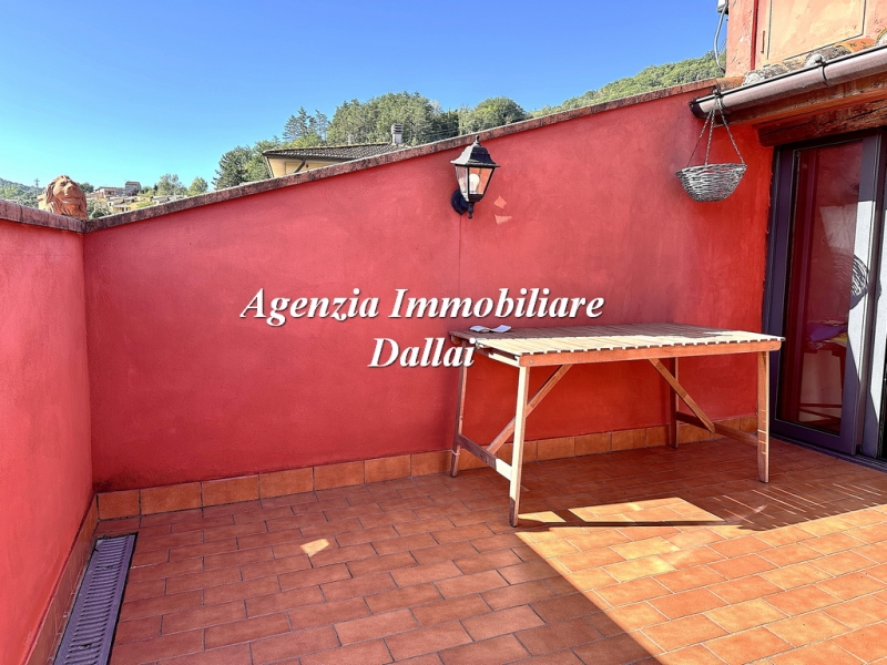 Appartamento con terrazzo a Vaglia