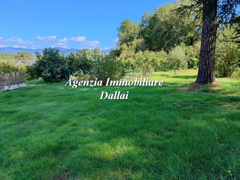 Villa con giardino a Borgo San Lorenzo