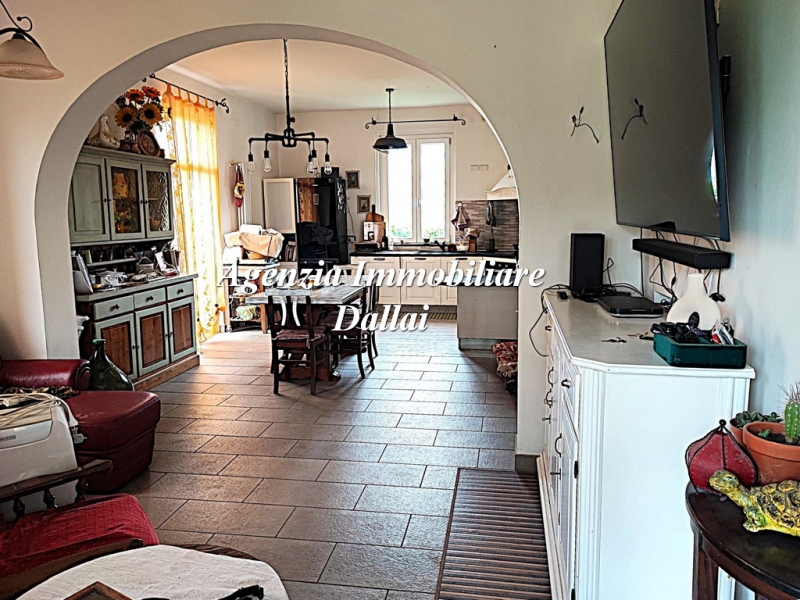 Villa con giardino a Borgo San Lorenzo