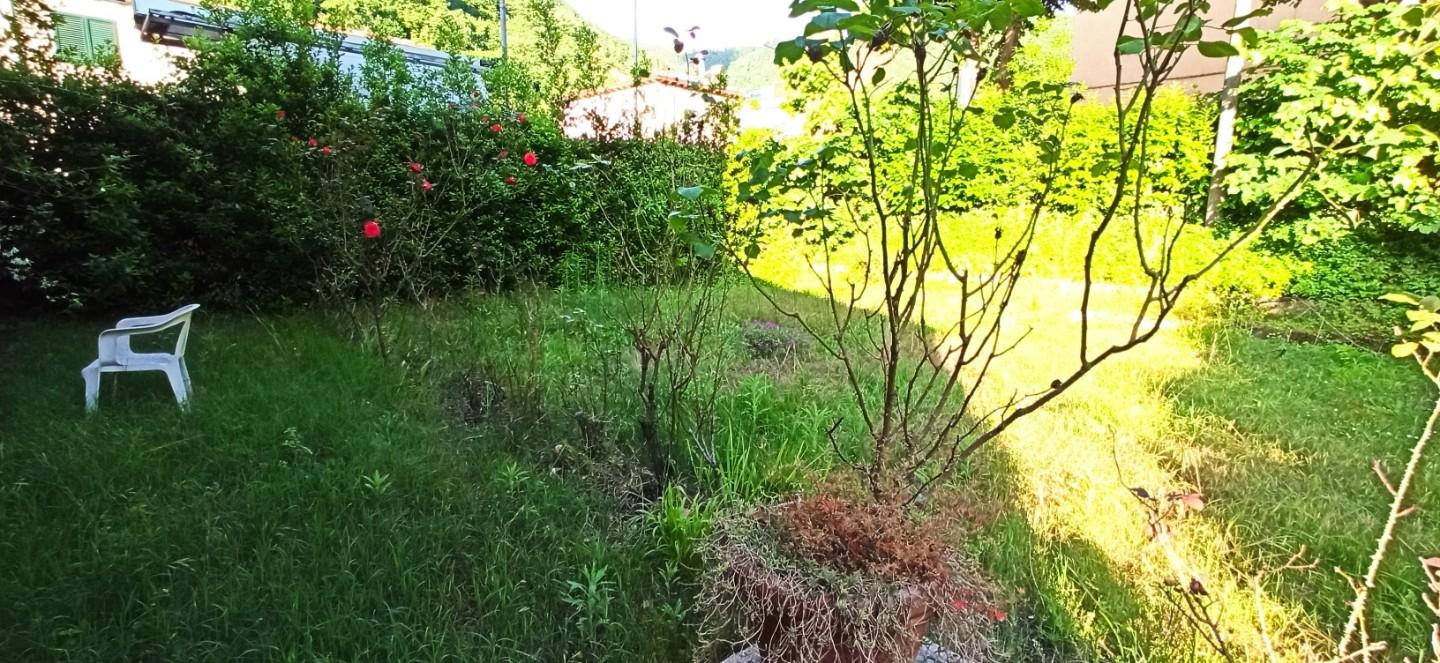 Casa indipendente con giardino, Lucca piaggione