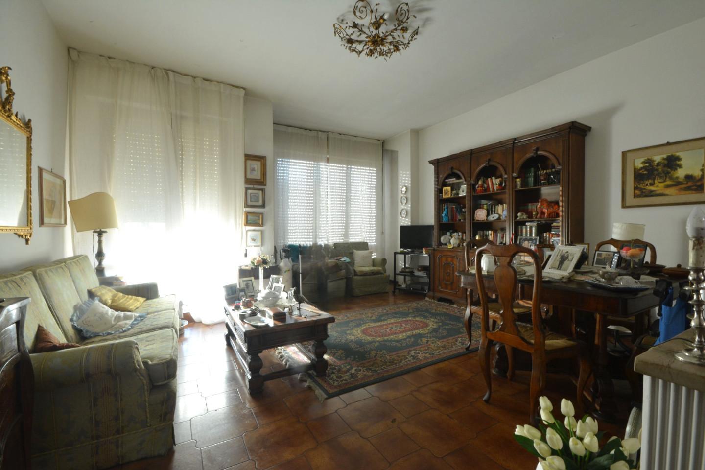 Quadrilocale con terrazzi, Lucca sant'anna