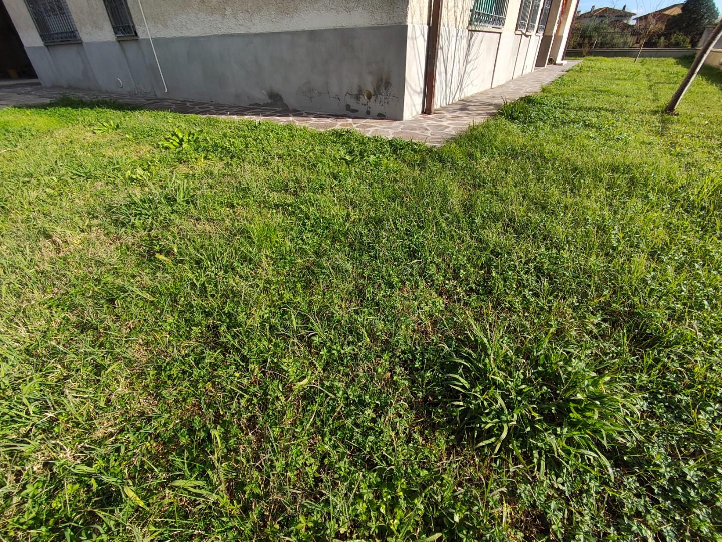 Villa con giardino a Lucca