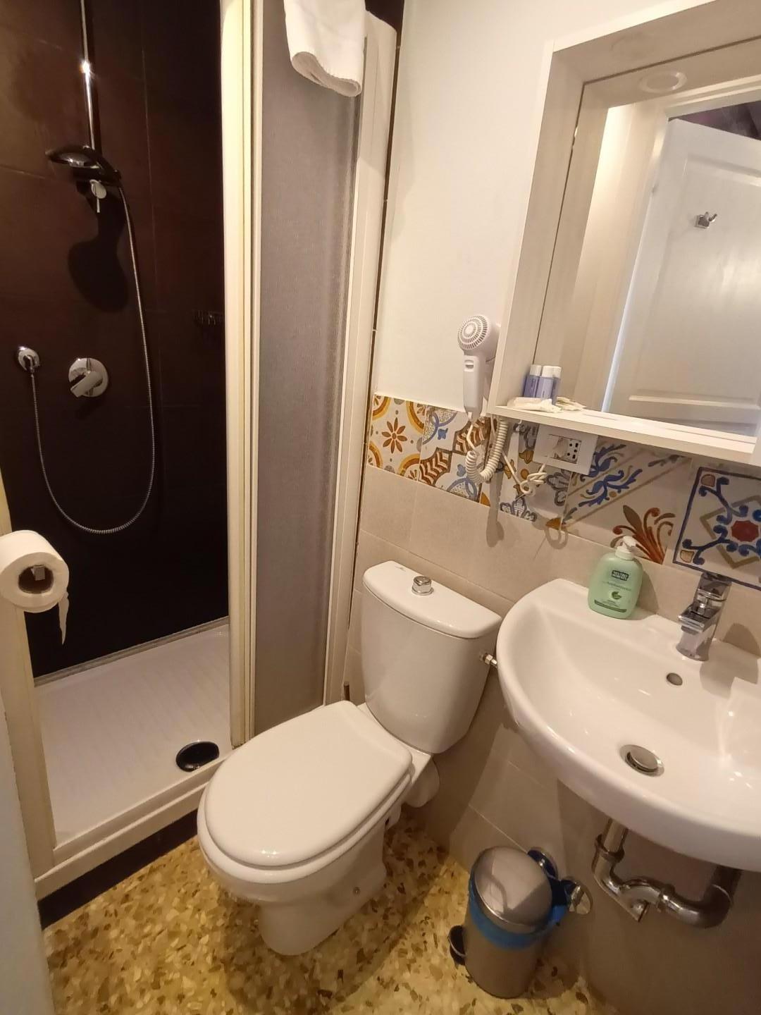 Stanza Singola ristrutturata, Lucca sant'anna