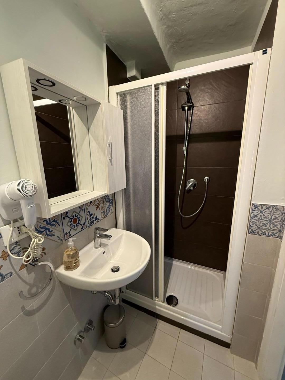 Stanza Singola ristrutturata, Lucca sant'anna