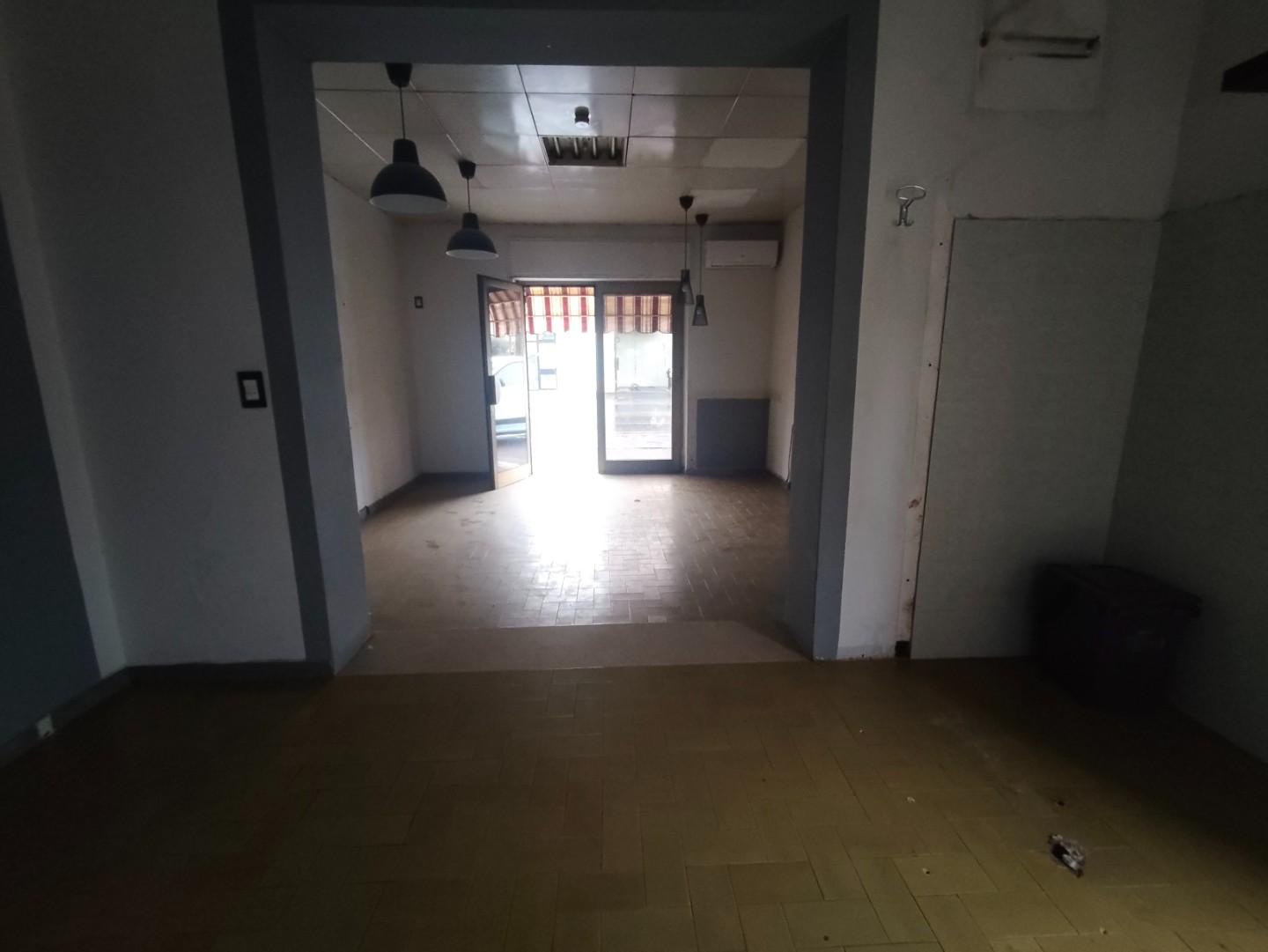 Locale commerciale in vendita, Lucca san marco