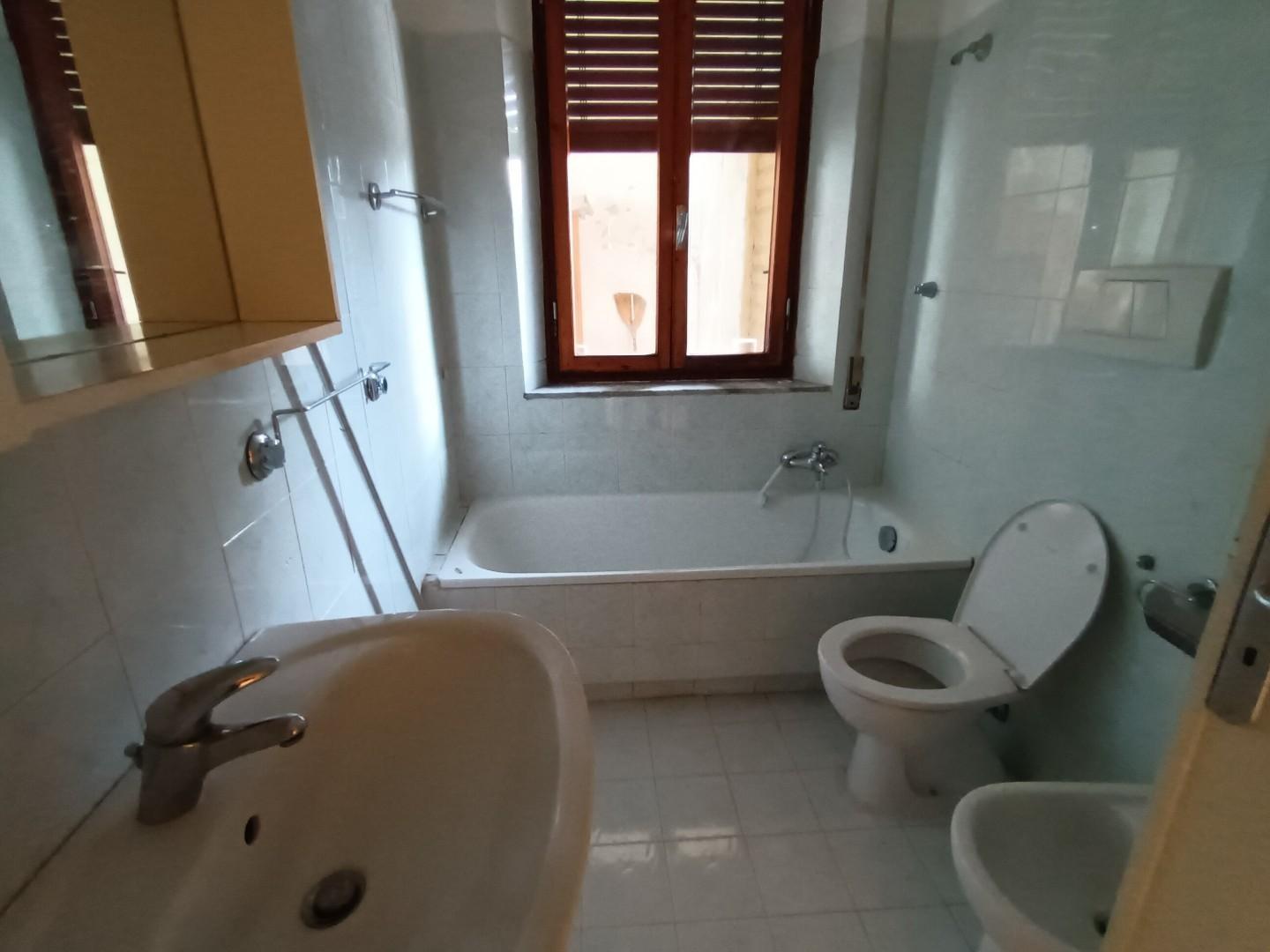 Trilocale in affitto, Lucca san pietro a vico