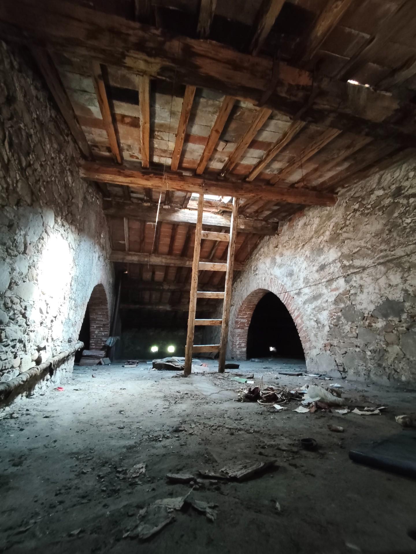 Appartamento da ristrutturare a Barga