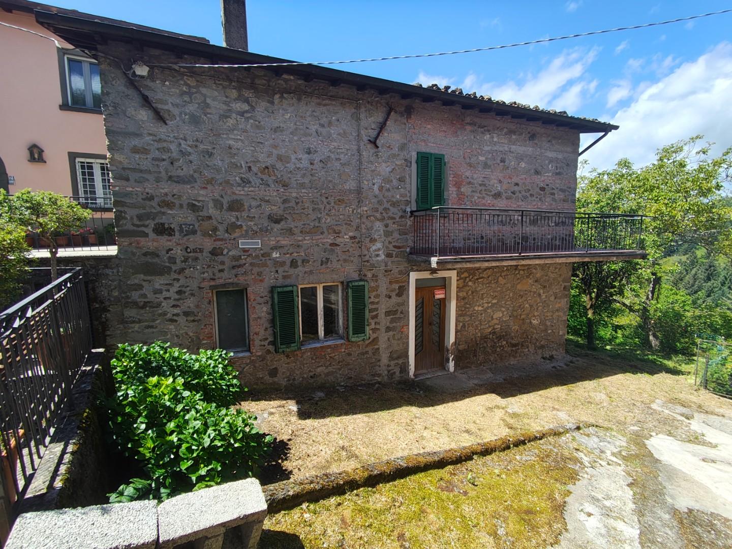 Quadrilocale con giardino, Castiglione di Garfagnana cerageto