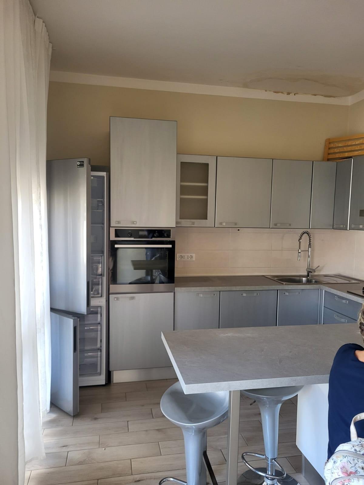 appartamento in vendita a Carrara in zona Marina di Carrara