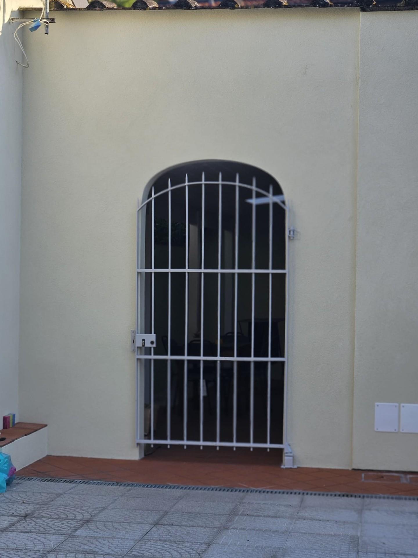 Casa indipendente arredata in affitto, Carrara marina di