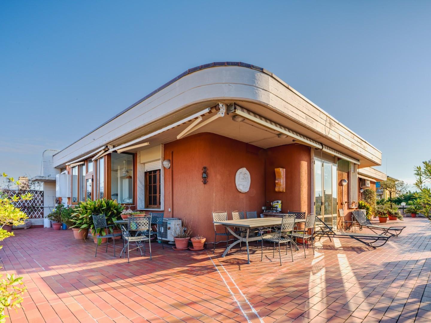 Attico in vendita, Carrara avenza