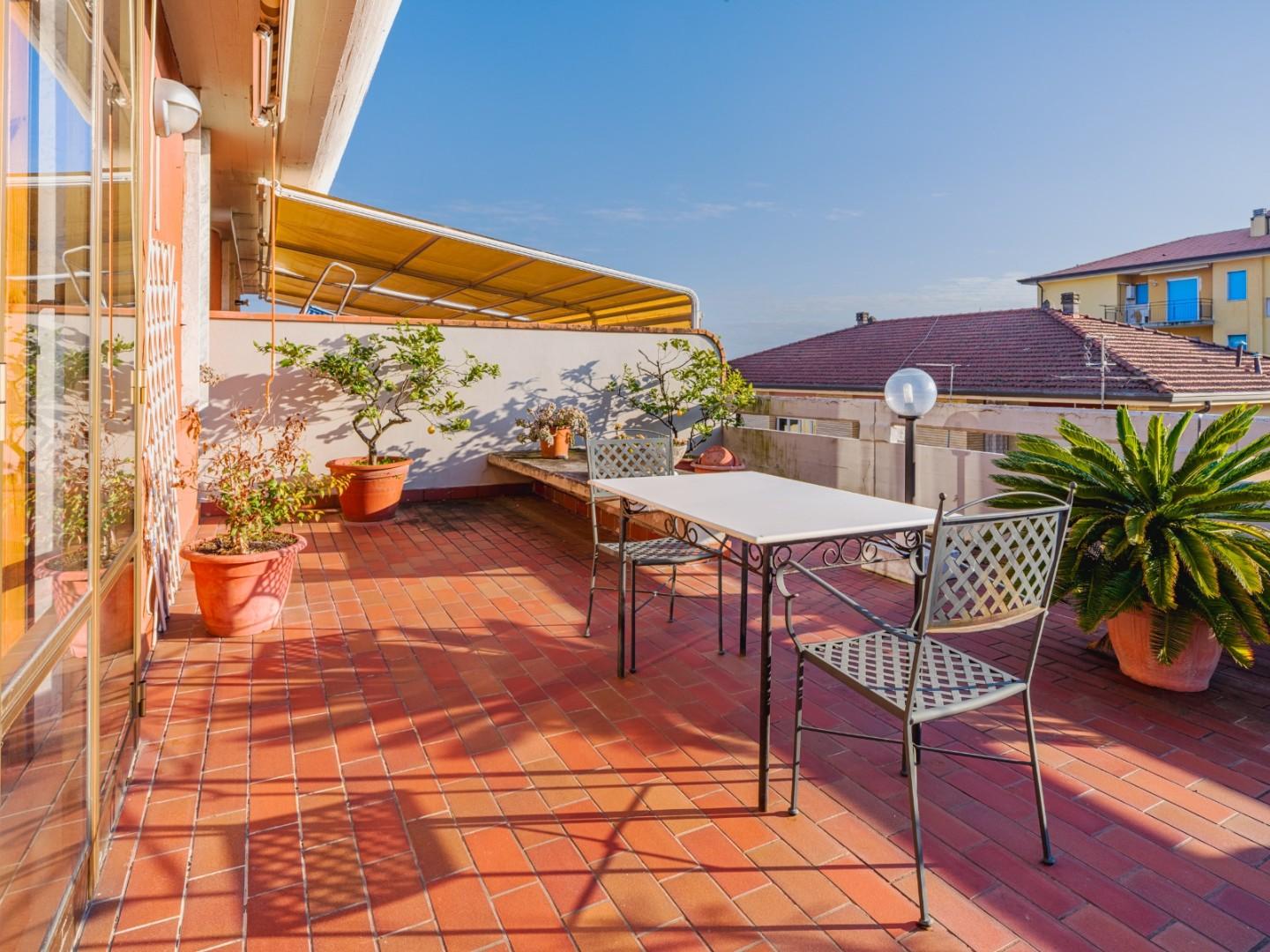 Attico in vendita, Carrara avenza