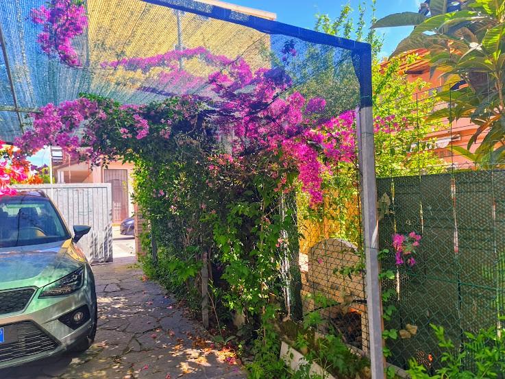 Casa indipendente con giardino, Carrara marina di