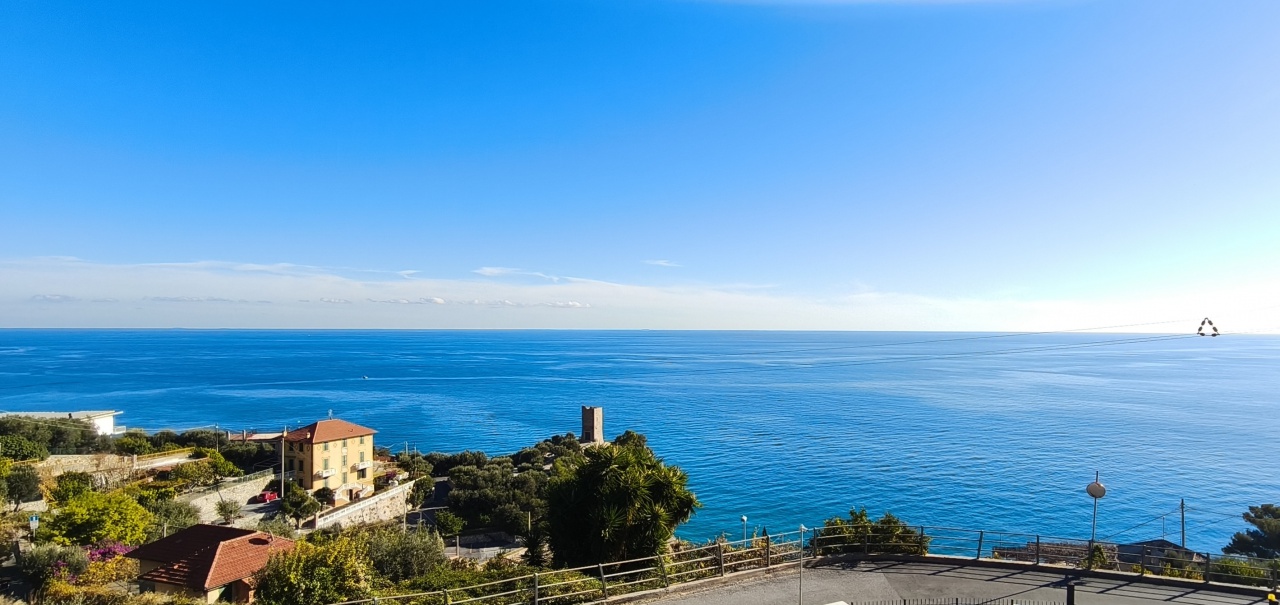 Casa indipendente vista mare in via manie, Finale Ligure