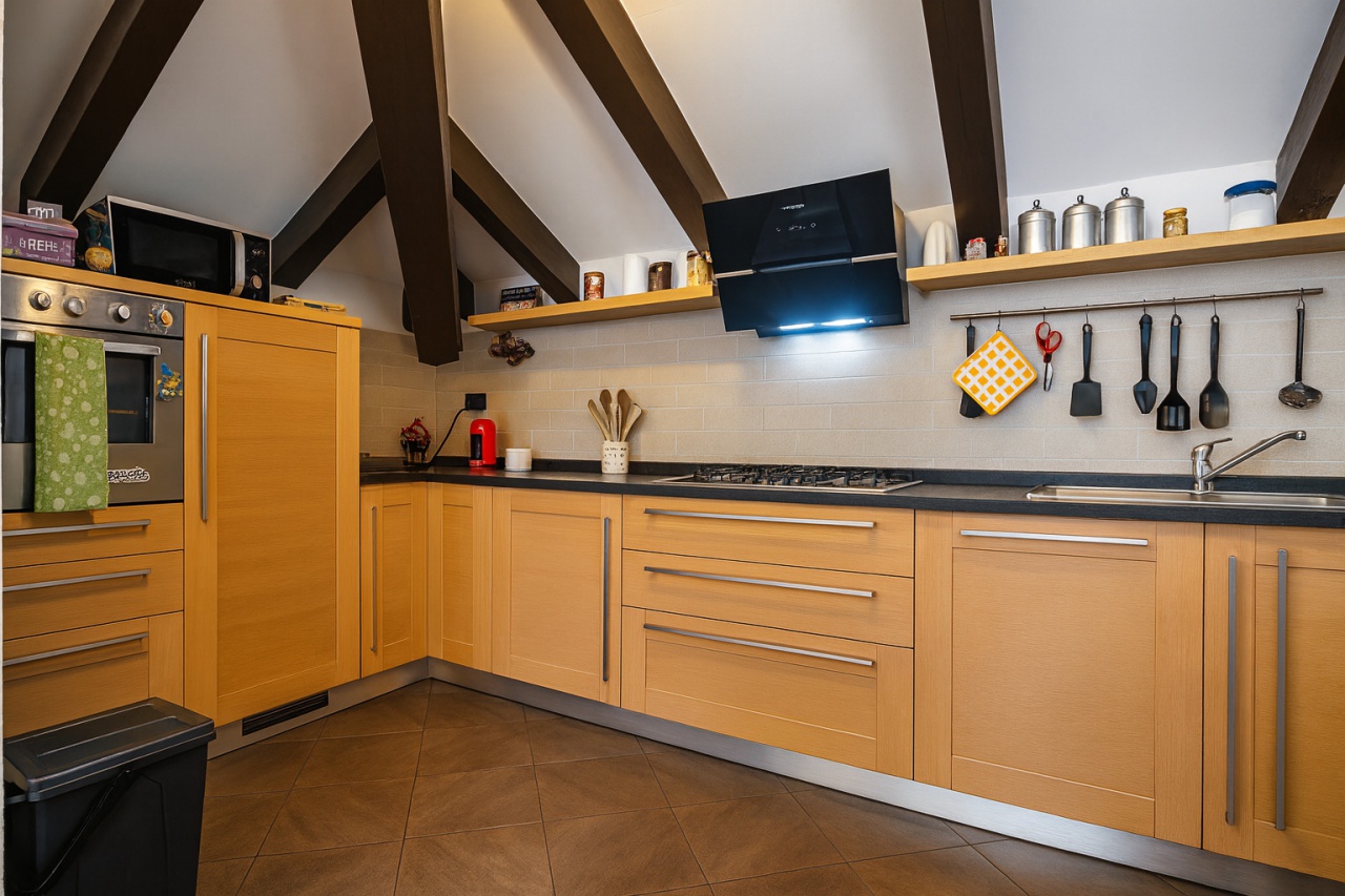 Casa indipendente vista mare in via manie, Finale Ligure