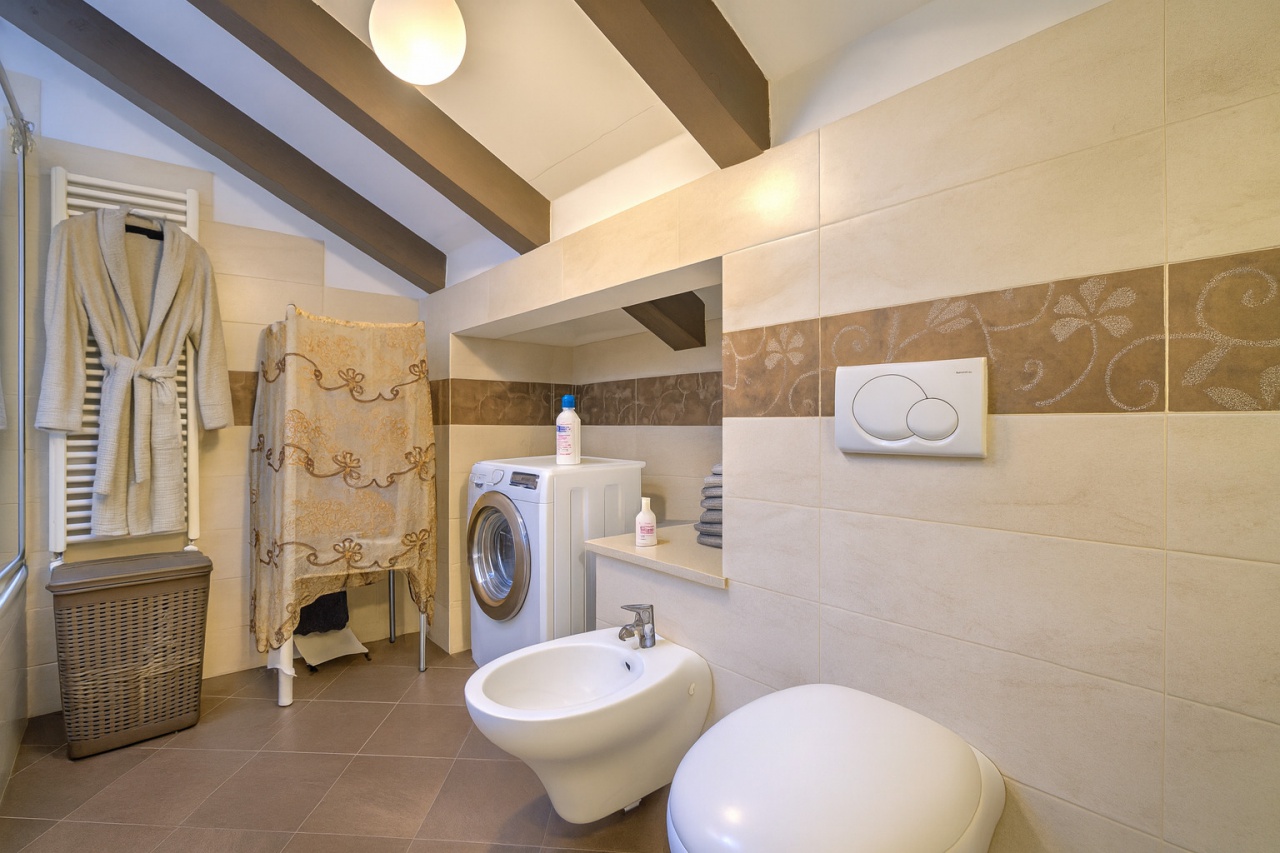 Casa indipendente vista mare in via manie, Finale Ligure