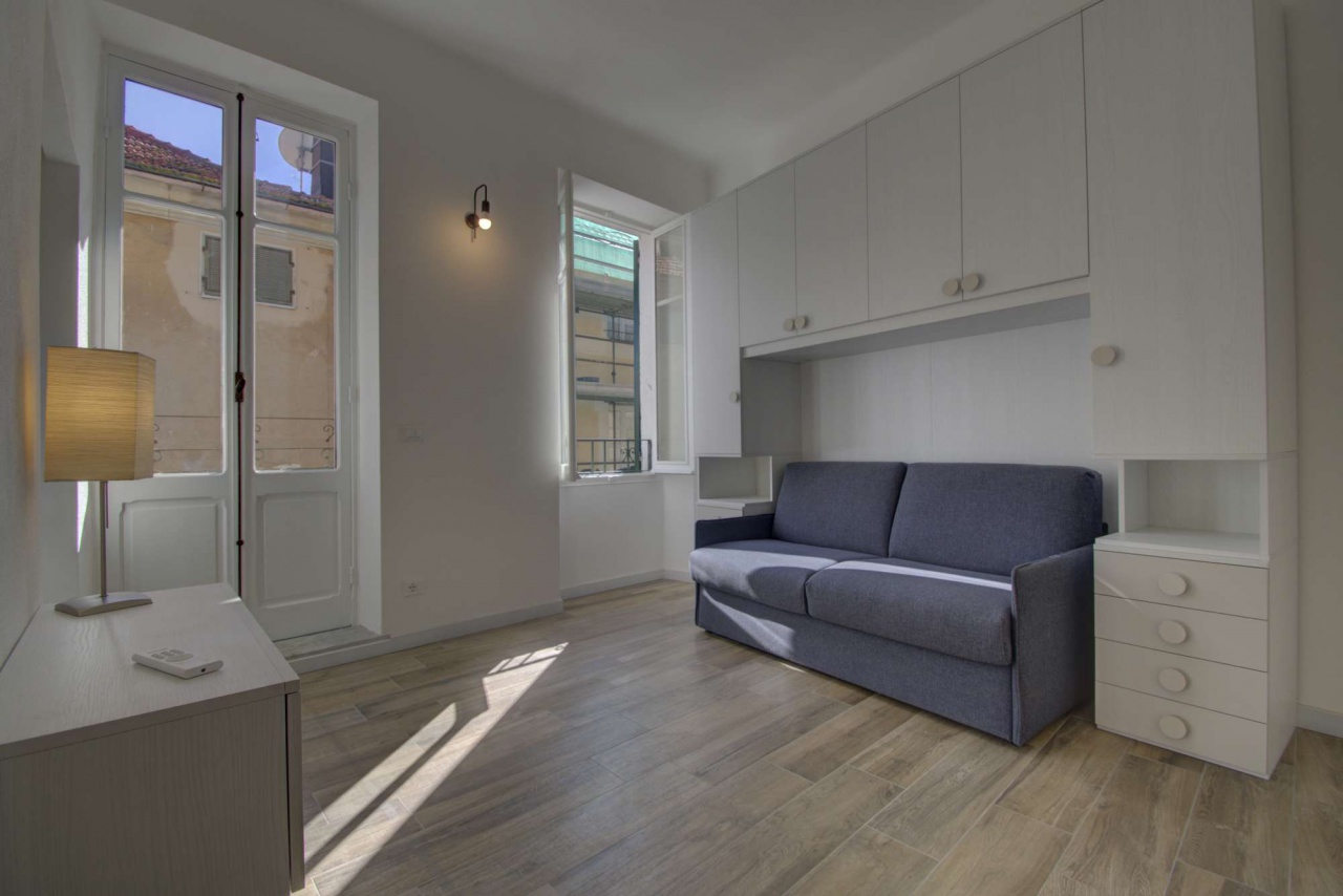 Monolocale arredato in affitto in via roma, Finale Ligure