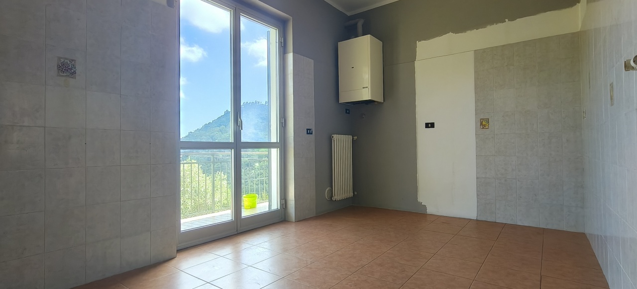 Appartamento in vendita in via costa, Vezzi Portio