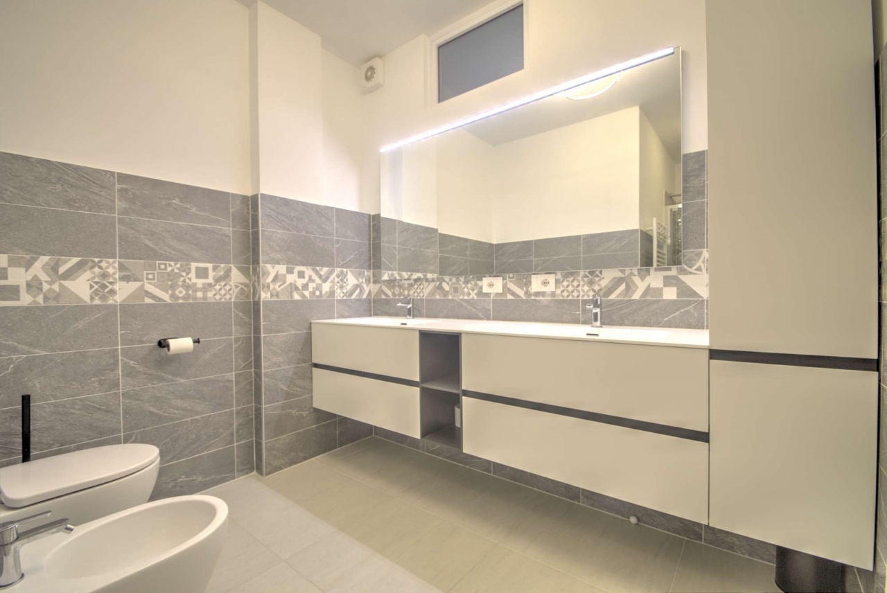 Trilocale con terrazzo in via del sagittario, Finale Ligure
