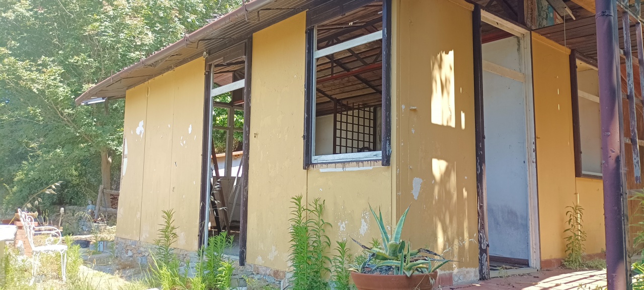 Villa con giardino in via san giorgio, Vezzi Portio