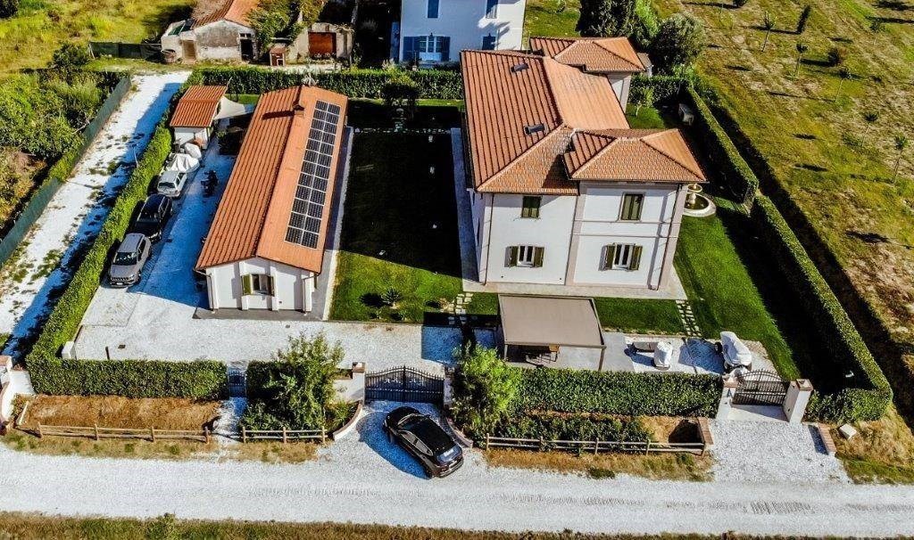 Villa con giardino a Pisa