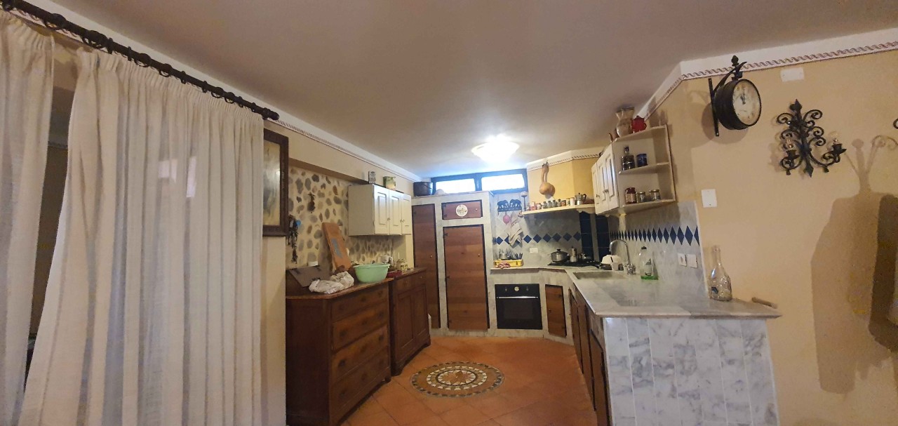 Villa con giardino a Massarosa