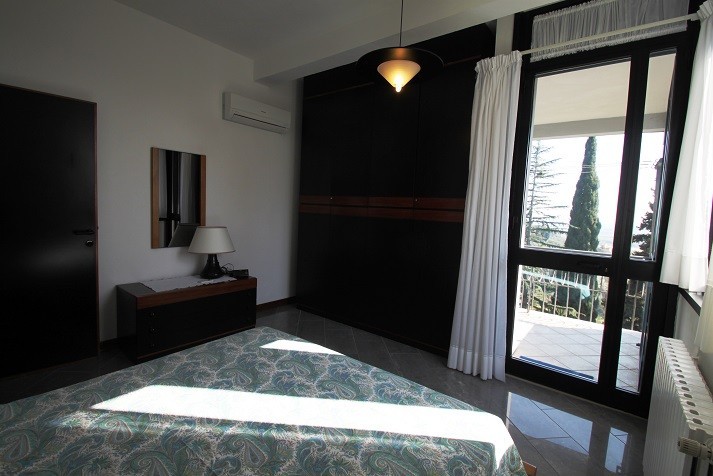 Villa con giardino a Massarosa