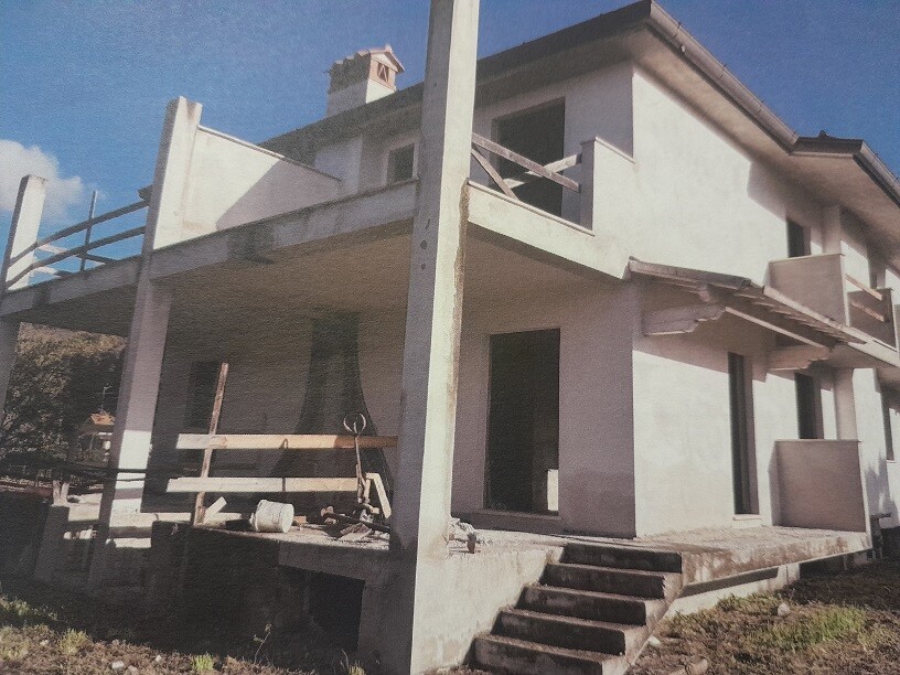 Villa con giardino a Camaiore