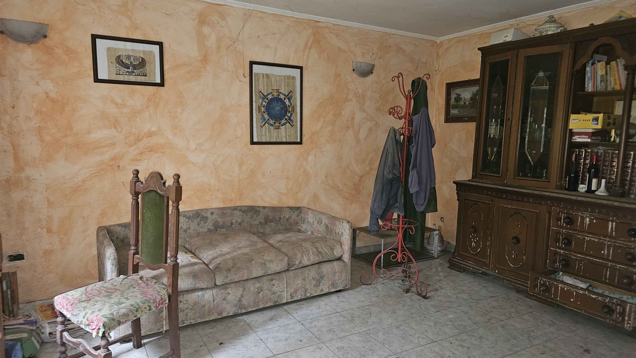 Casa indipendente da ristrutturare a Massarosa