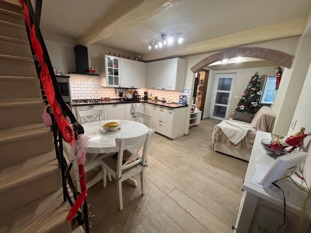 Casa indipendente in vendita a Camaiore