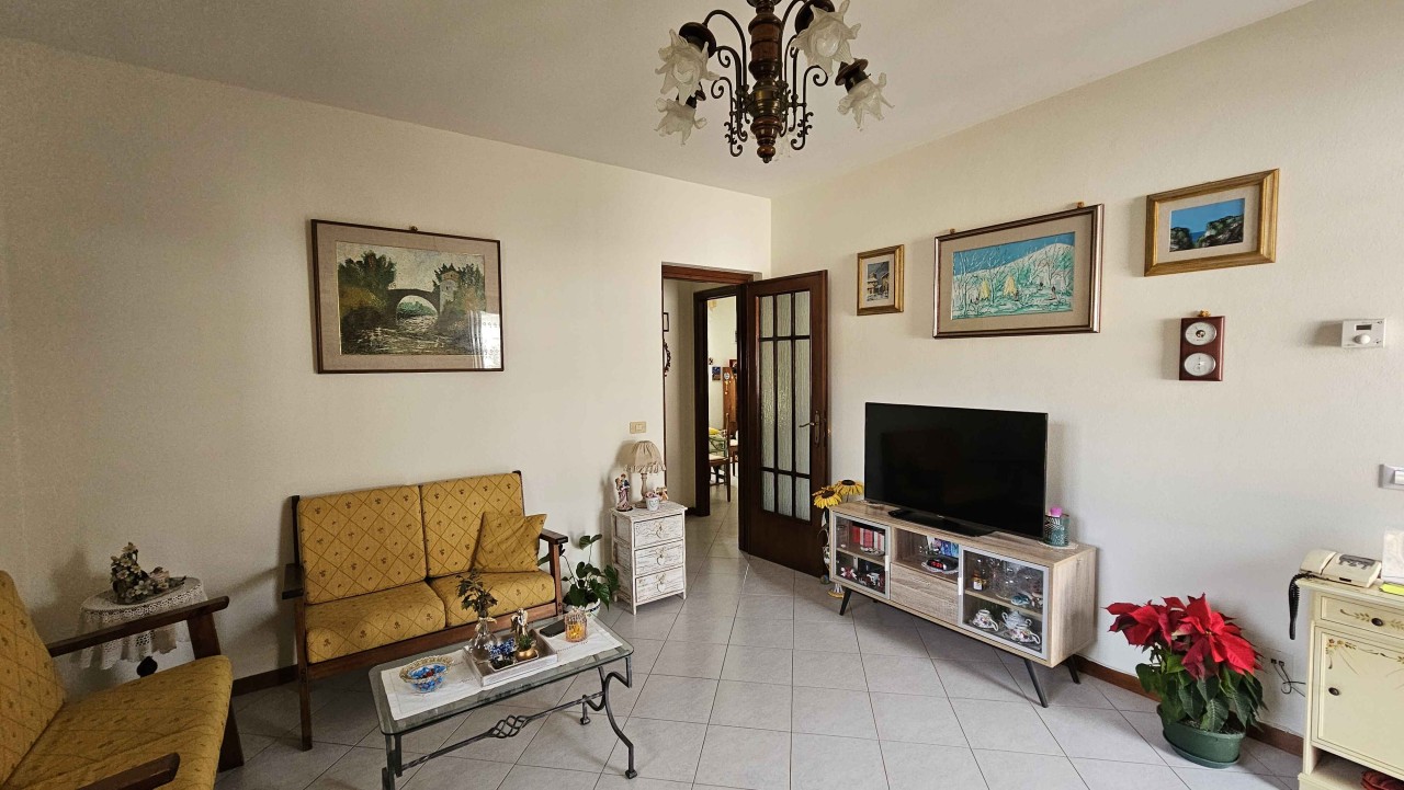 Villa con giardino a Massarosa