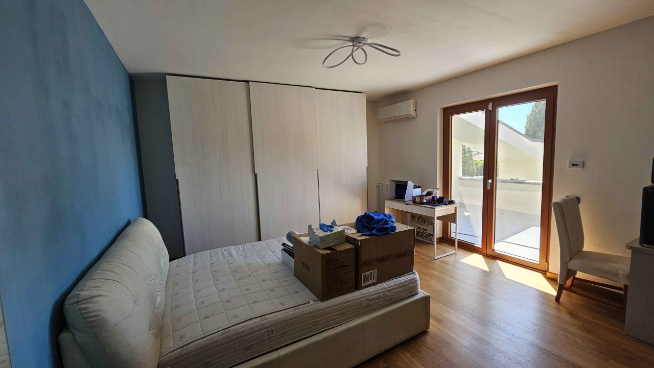 Villa con terrazzo a Massarosa