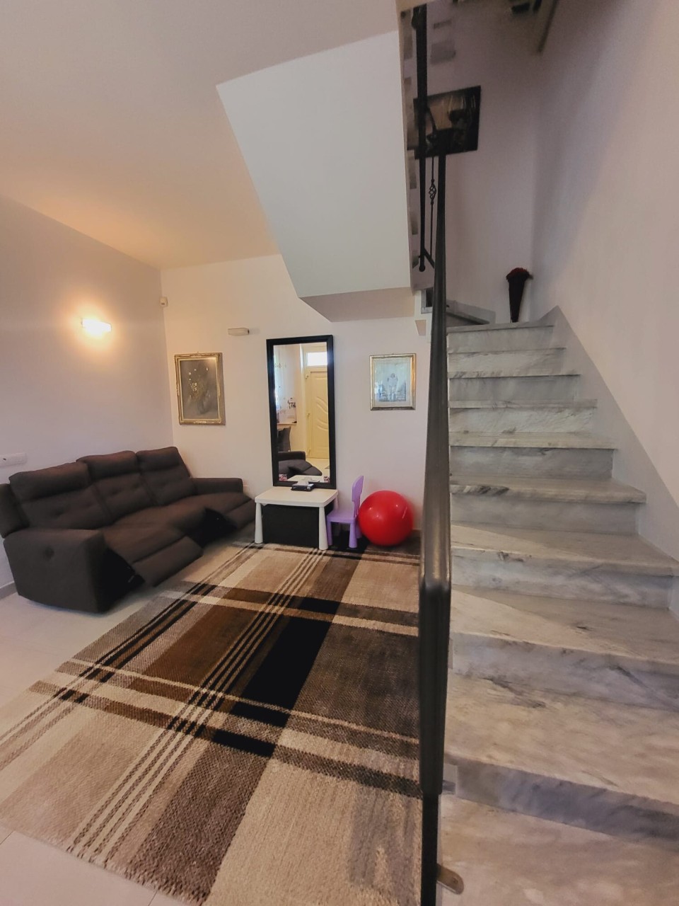 Casa indipendente con terrazzo a Viareggio
