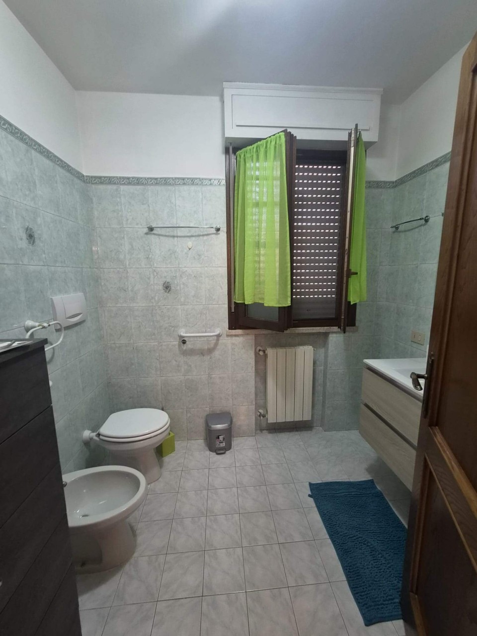 Quadrilocale con giardino a Viareggio