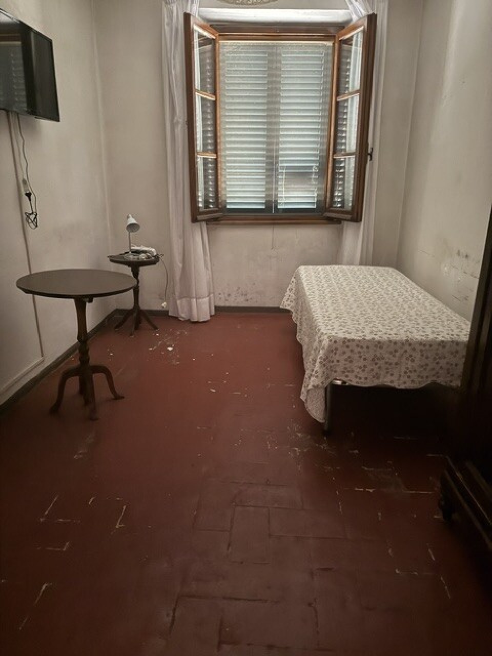 Appartamento da ristrutturare a Camaiore