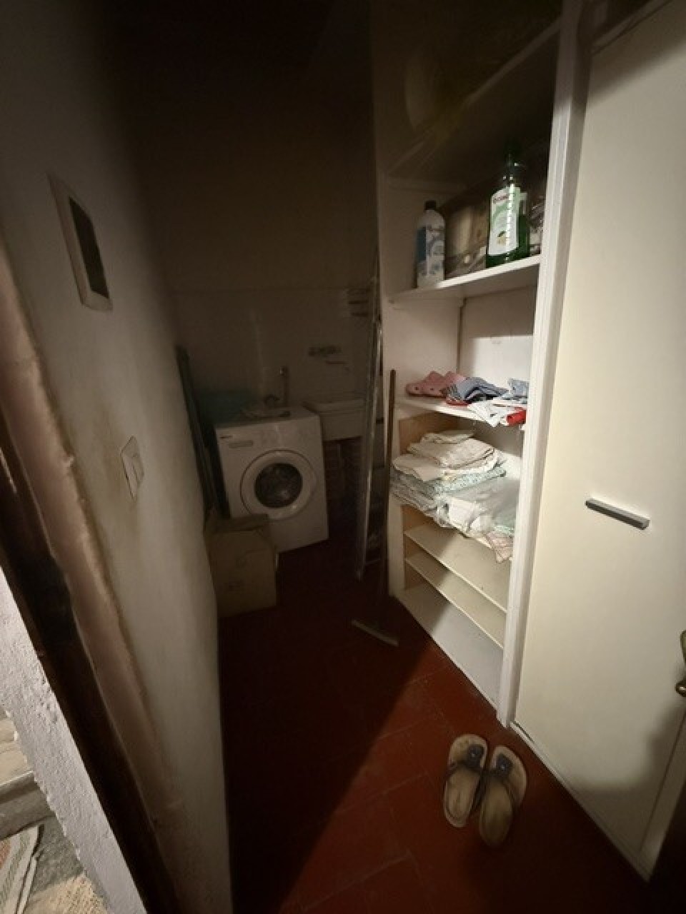 Appartamento da ristrutturare a Camaiore