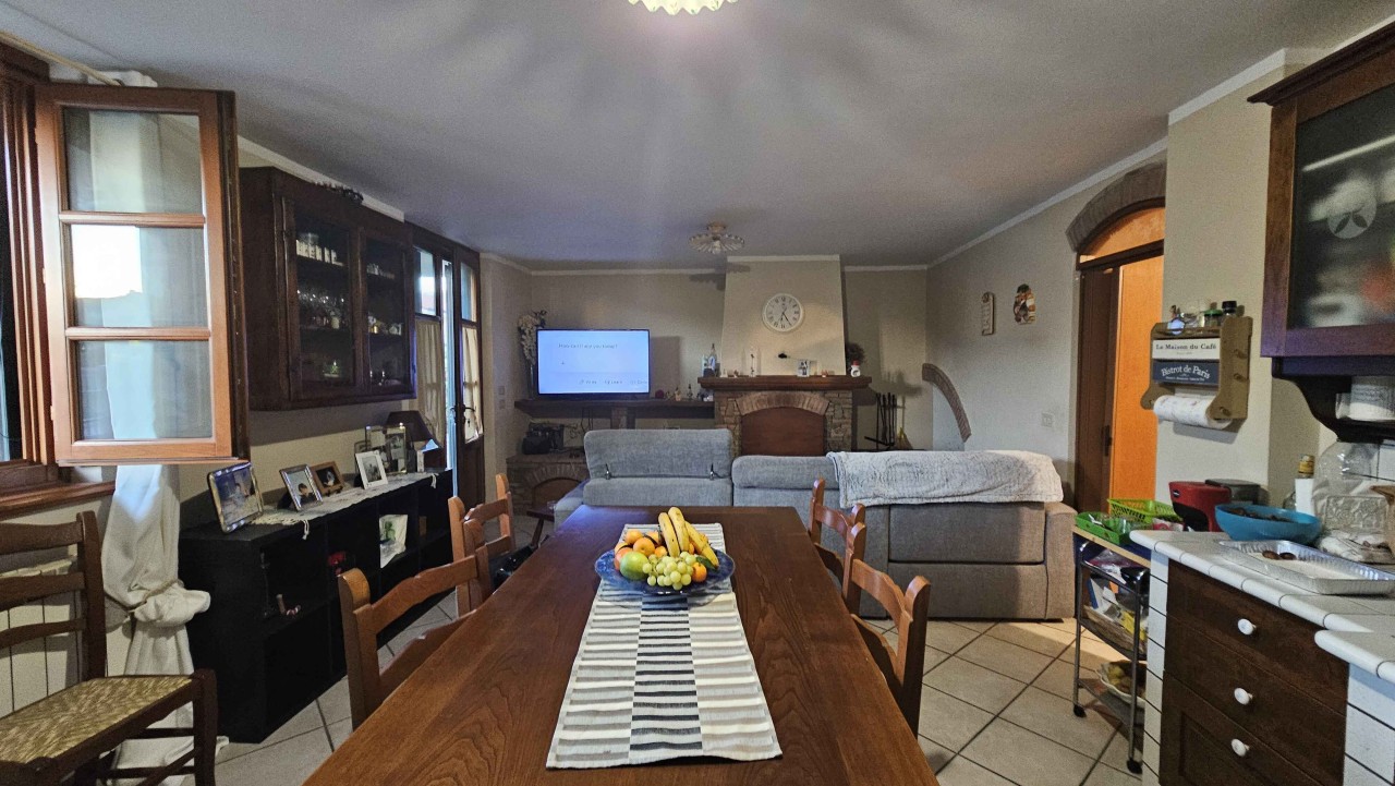 Villa con giardino a Massarosa