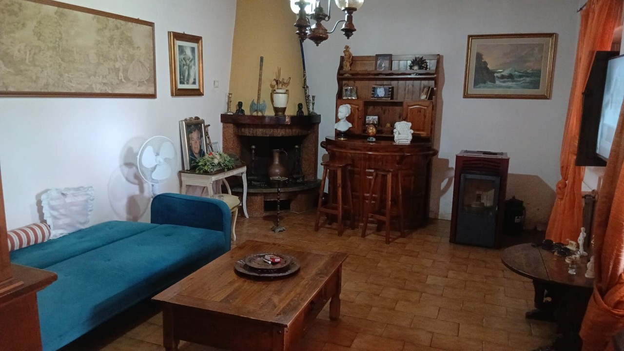 Casa indipendente con giardino a Camaiore