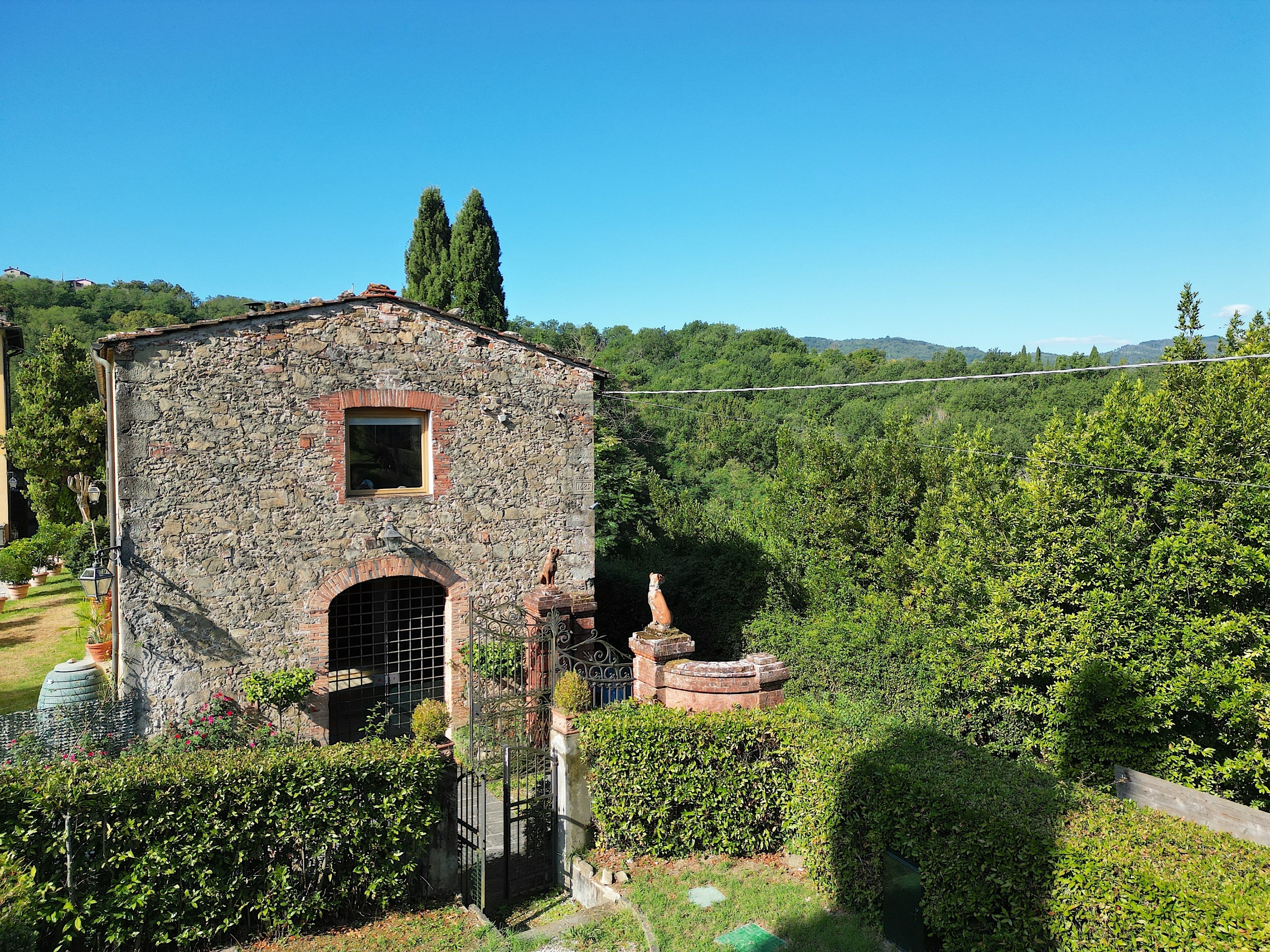 Casa indipendente con giardino a Lucca