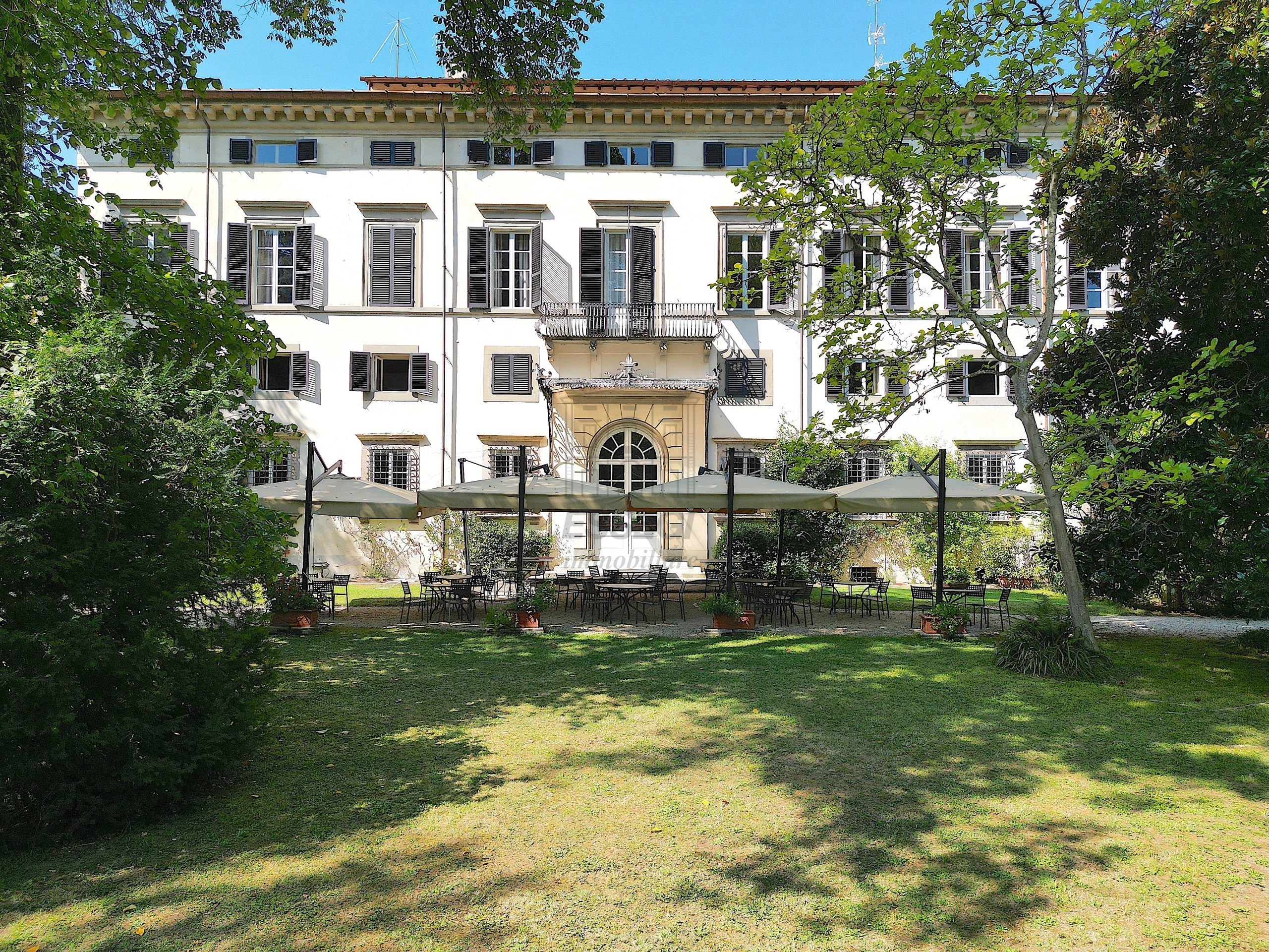 Villa in vendita in via nuova per pisa, Lucca